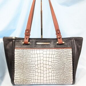 EUC Brahmin Medium Arno in Beige Estero